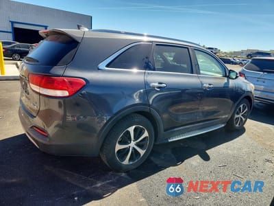 Trzecie zdjęcie samochodu z tyłu: 2017 KIA SORENTO EX V6 VIN:5XYPHDA52HG244361 - miniatura