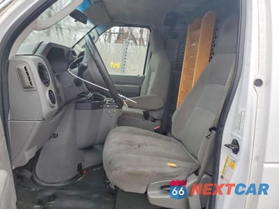 Zdjęcie 7 z 12 samochodu: 2014 FORD E250 UTILITY / SERVICE VAN VIN:1FTNE2EW0EDA13668 - miniatura