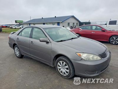 Czwarte zdjęcie samochodu z boku: 2006 TOYOTA CAMRY LE VIN:4T1BE32K56U650160 - miniatura