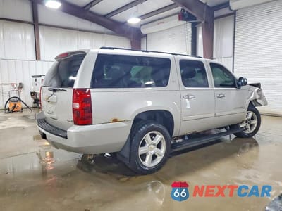 Trzecie zdjęcie samochodu z tyłu: 2007 CHEVROLET SUBURBAN K1500 VIN:3GNFK16377G308761 - miniatura