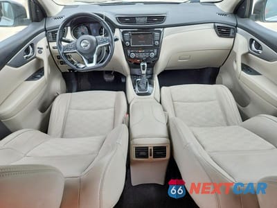 Zdjęcie 8 z 13 samochodu: 2020 NISSAN ROGUE SPORT SV VIN:JN1BJ1CW5LW373485 - miniatura