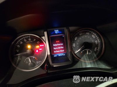Zdjęcie 9 z 11 samochodu: 2020 TOYOTA TACOMA TRD SPORT VIN:5TFCZ5AN9LX218878 - miniatura