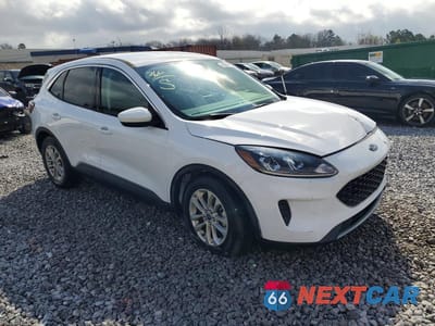 Czwarte zdjęcie samochodu z boku: 2021 FORD ESCAPE SE VIN:1FMCU0G69MUA97575 - miniatura