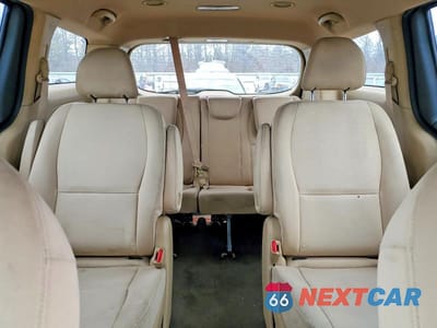 Zdjęcie 10 z 12 samochodu: 2015 KIA SEDONA VIN:KNDMB5C13F6041810 - miniatura