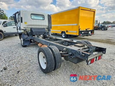 Drugie zdjęcie samochodu z przodu: 2015 ISUZU NPR HD TRUCK CAB AND CHASSIS VIN:54DC4W1B1FS807415 - miniatura
