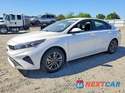 2024 KIA FORTE LXS 3KPF24AD1RE812456 - główne zdjęcie licytacji z USA - miniatura