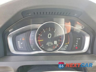 Zdjęcie 9 z 12 samochodu: 2017 VOLVO S60 PLATINUM VIN:LYV402HM3HB143706 - miniatura