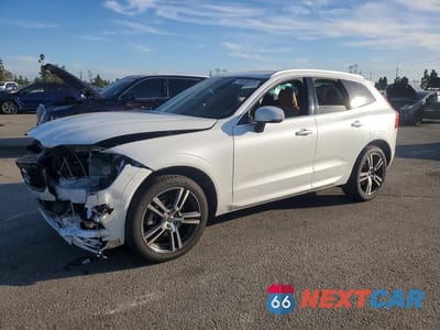 2020 VOLVO XC60 T5 MOMENTUM YV4102RK0L1565347 - główne zdjęcie licytacji z USA - miniatura