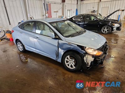 Czwarte zdjęcie samochodu z boku: 2014 HYUNDAI ACCENT GLS VIN:KMHCT4AE7EU686362 - miniatura