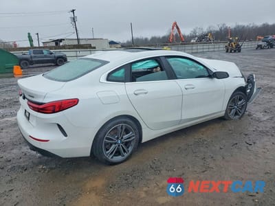 Trzecie zdjęcie samochodu z tyłu: 2024 BMW 228XI VIN:WBA73AK07R7P10278 - miniatura