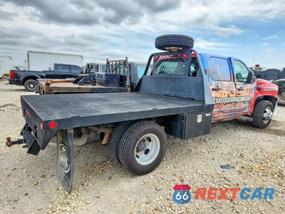 Trzecie zdjęcie samochodu z tyłu: 2011 CHEVROLET SILVERADO FLATBED TRUCK VIN:1GB4CZCG0BF246900 - miniatura