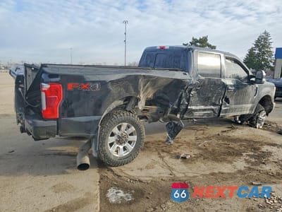 Trzecie zdjęcie samochodu z tyłu: 2017 FORD F350 SUPER DUTY VIN:1FT7W3BT4HEB18458 - miniatura