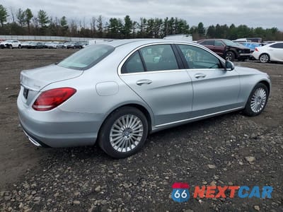 Trzecie zdjęcie samochodu z tyłu: 2017 MERCEDES-BENZ C 300 4MATIC VIN:55SWF4KBXHU202788 - miniatura