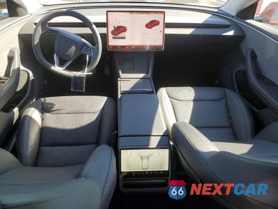 Zdjęcie 8 z 13 samochodu: 2025 TESLA MODEL 3 VIN:5YJ3E1EA9SF906920 - miniatura