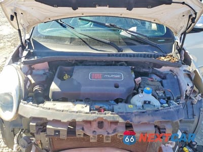 Zdjęcie 11 z 12 samochodu: 2018 FIAT 500L LOUNGE VIN:ZFBCFACH9JZ041598 - miniatura