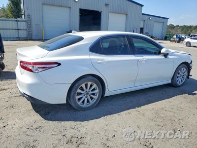 Trzecie zdjęcie samochodu z tyłu: 2019 TOYOTA CAMRY LE VIN:4T1B11HK1KU290046 - miniatura
