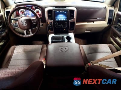 Zdjęcie 8 z 12 samochodu: 2017 RAM 1500 SLT VIN:3C6RR7LT5HG709520 - miniatura