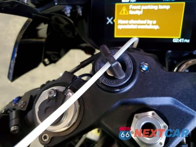 Zdjęcie 8 z 9 samochodu: 2024 BMW S 1000 RR VIN:WB10E6308R6K69516 - miniatura
