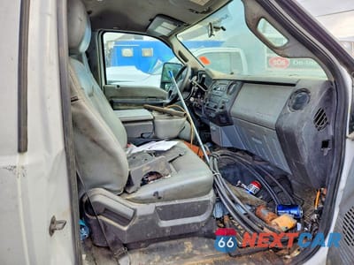 Zdjęcie 11 z 13 samochodu: 2013 FORD F450 SUPER DUTY FLATBED TRUCK VIN:1FDUF4GY5DEB14678 - miniatura