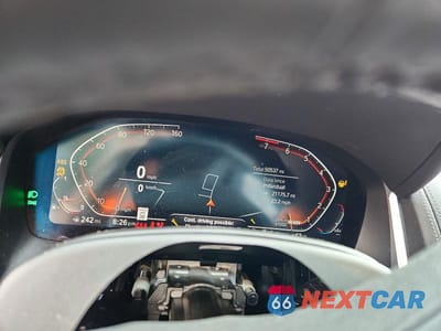 Zdjęcie 9 z 11 samochodu: 2023 BMW 840I VIN:WBAGV2C01PCL65624 - miniatura