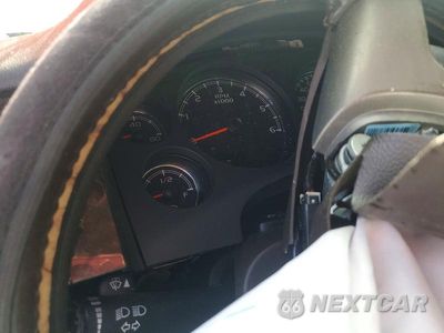 Zdjęcie 9 z 12 samochodu: 2013 GMC YUKON DENALI VIN:1GKS2EEF3DR142846 - miniatura