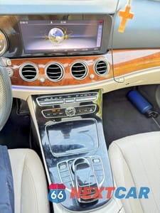 Zdjęcie 9 z 10 samochodu: 2018 MERCEDES-BENZ E 300 VIN:WDDZF4JB2JA338952 - miniatura