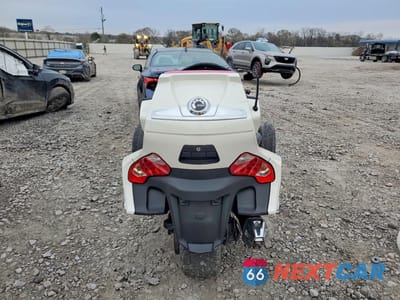 Czwarte zdjęcie samochodu z boku: 2012 CAN-AM SPYDER ROADSTER RT-LTD VIN:2BXJBDC18CV001456 - miniatura