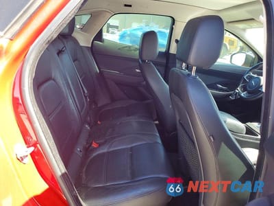 Zdjęcie 11 z 13 samochodu: 2019 JAGUAR E-PACE S VIN:SADFJ2FX6K1Z66894 - miniatura