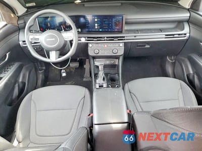 Zdjęcie 8 z 12 samochodu: 2025 HYUNDAI TUCSON SE VIN:5NMJACDE6SH588420 - miniatura