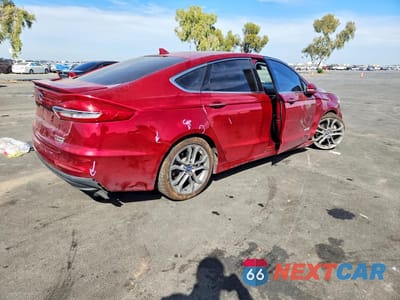 Trzecie zdjęcie samochodu z tyłu: 2019 FORD FUSION TITANIUM VIN:3FA6P0RU6KR148786 - miniatura