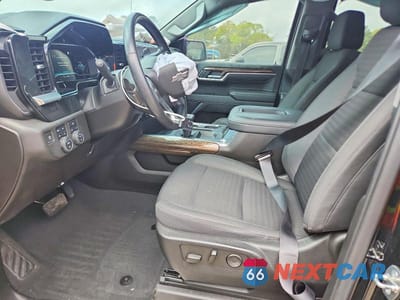 Zdjęcie 7 z 11 samochodu: 2022 CHEVROLET SILVERADO K1500 RST VIN:2GCUDEED5N1518633 - miniatura