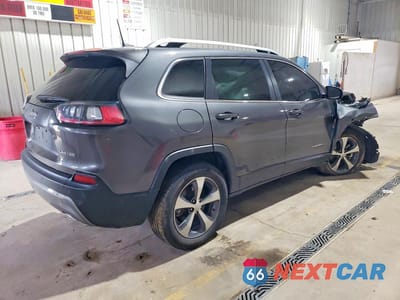 Trzecie zdjęcie samochodu z tyłu: 2021 JEEP CHEROKEE LIMITED VIN:1C4PJMDX6MD225998 - miniatura