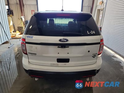 Zdjęcie 6 z 12 samochodu: 2015 FORD EXPLORER POLICE INTERCEPTOR VIN:1FM5K8AR9FGC41627 - miniatura