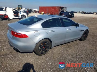 Trzecie zdjęcie samochodu z tyłu: 2019 JAGUAR XE PRESTIGE VIN:SAJAK4FX4KCP48585 - miniatura