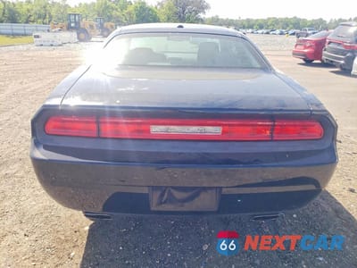 Zdjęcie 6 z 11 samochodu: 2014 DODGE CHALLENGER SXT VIN:2C3CDYAG6EH152917 - miniatura