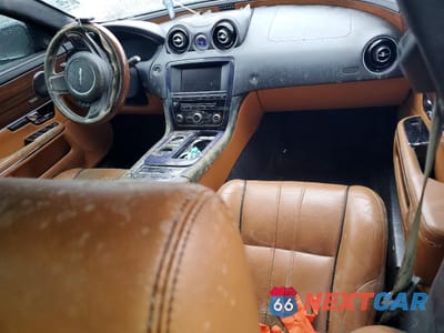 Zdjęcie 8 z 12 samochodu: 2013 JAGUAR XJL SUPERCHARGED VIN:SAJWA2GE7DMV40031 - miniatura