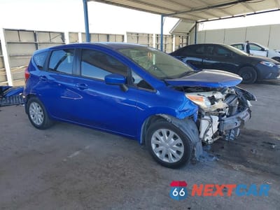 Czwarte zdjęcie samochodu z boku: 2016 NISSAN VERSA NOTE SV VIN:3N1CE2CP4GL388062 - miniatura