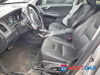 Zdjęcie 7 z 12 samochodu: 2016 VOLVO XC60 T5 PLATINUM VIN:YV4612RM2G2812176 - miniatura