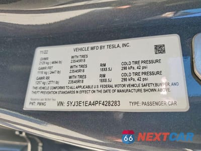 Zdjęcie 12 z 12 samochodu: 2023 TESLA MODEL 3 VIN:5YJ3E1EA4PF428283 - miniatura