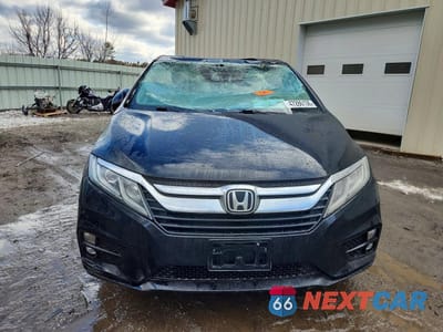 Piąte zdjęcie samochodu w środku: 2019 HONDA ODYSSEY EXL VIN:5FNRL6H74KB029833 - miniatura