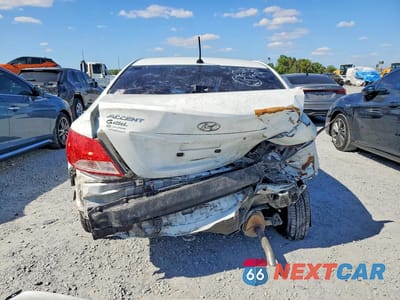 Zdjęcie 6 z 12 samochodu: 2016 HYUNDAI ACCENT SE VIN:KMHCT4AE0GU943459 - miniatura