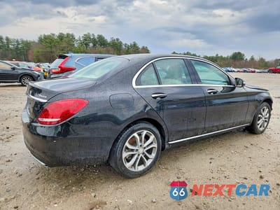Trzecie zdjęcie samochodu z tyłu: 2015 MERCEDES-BENZ C 300 4MATIC VIN:55SWF4KB2FU010018 - miniatura