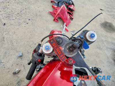 Zdjęcie 7 z 11 samochodu: 2006 SUZUKI GSX-R600 K6 VIN:JS1GN7DA362102914 - miniatura