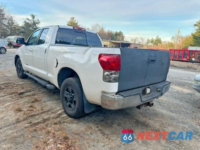 Trzecie zdjęcie samochodu z tyłu: 2008 TOYOTA TUNDRA GRADE VIN:5TBBT54138S460528 - miniatura