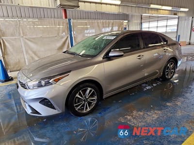 2024 KIA FORTE LXS 3KPF24AD4RE840042 - główne zdjęcie licytacji z USA - miniatura