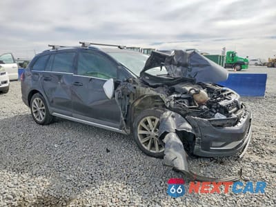 Czwarte zdjęcie samochodu z boku: 2017 VOLKSWAGEN GOLF ALLTRACK S VIN:3VWH17AU7HM540591 - miniatura