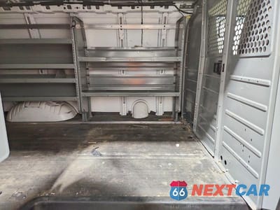 Zdjęcie 11 z 14 samochodu: 2018 CHEVROLET EXPRESS 2500 CARGO UTILITY / SERVICE VAN VIN:1GCWGAFG4J1338884 - miniatura