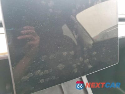 Zdjęcie 9 z 11 samochodu: 2022 TESLA MODEL Y VIN:7SAYGDEE6NA014407 - miniatura