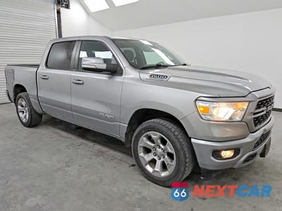 Czwarte zdjęcie samochodu z boku: 2022 RAM 1500 BIG HORN VIN:1C6SRFFT9NN478146 - miniatura