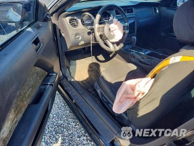 Zdjęcie 8 z 14 samochodu: 2014 FORD MUSTANG VIN:1ZVBP8AM8E5334076 - miniatura